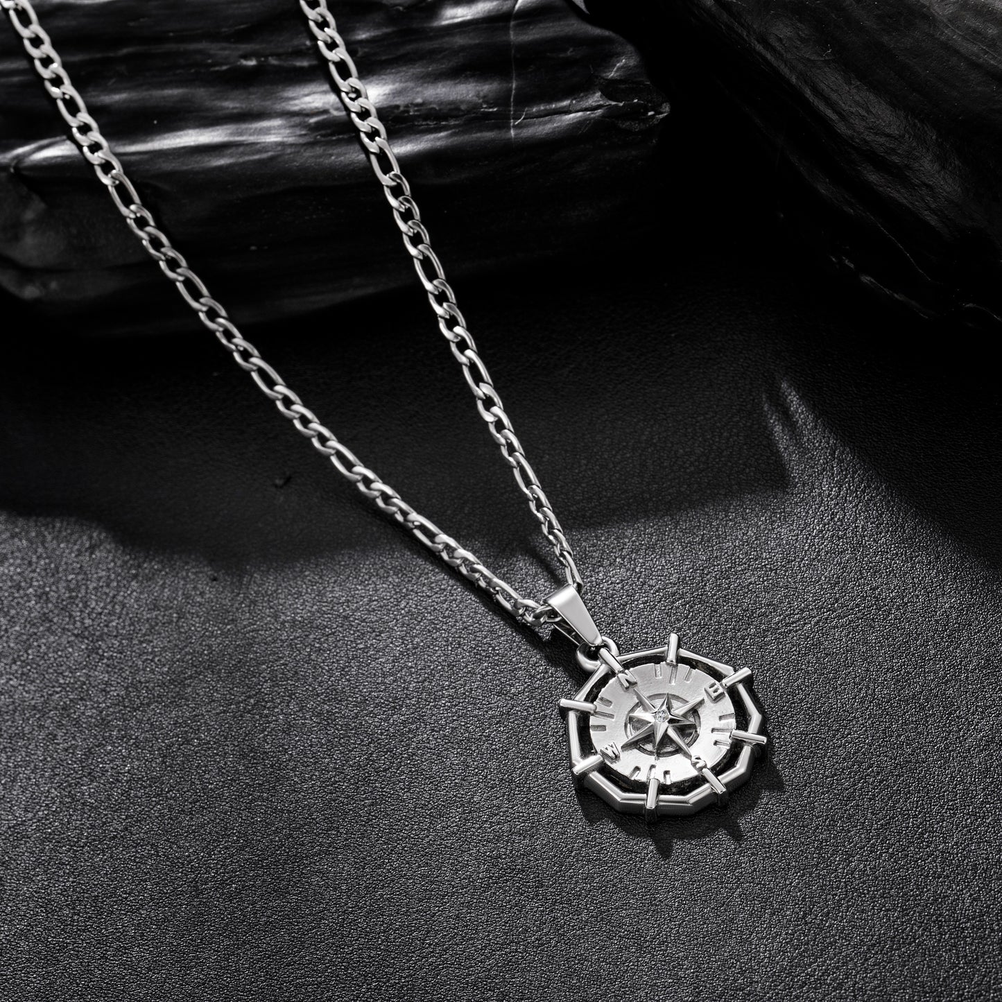 Silver Compass Pendant Necklace Figaro Chain N01866