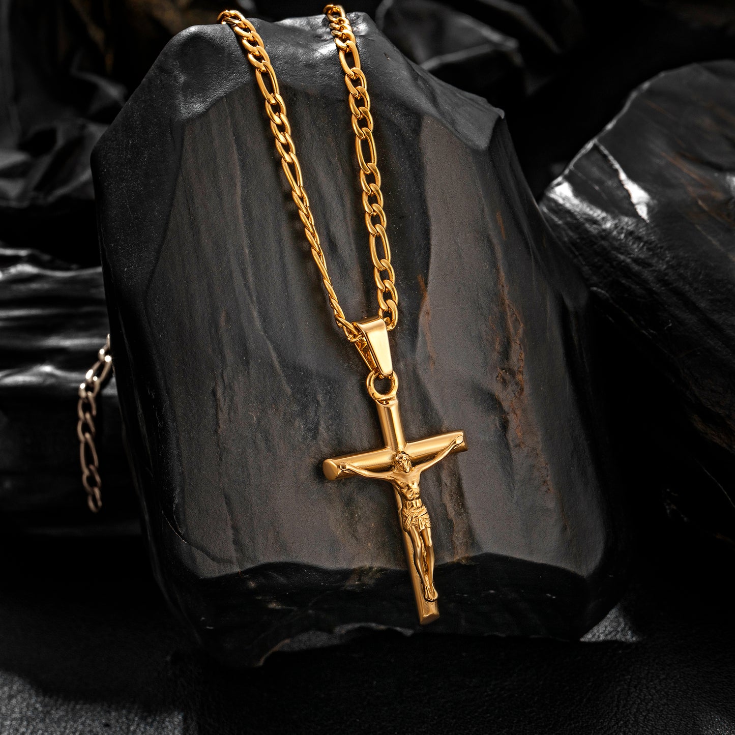 Gold Jesus Cross Necklace Figaro Chain N01790