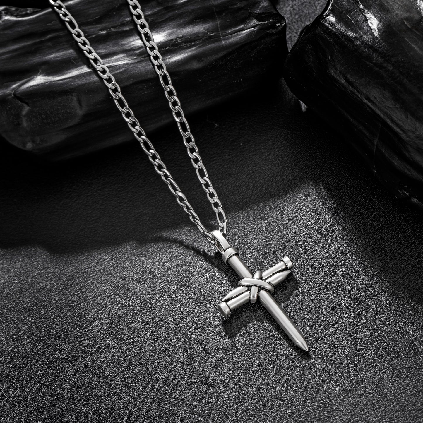 Antique Silver Nail Cross Necklace Figaro Chain N01606