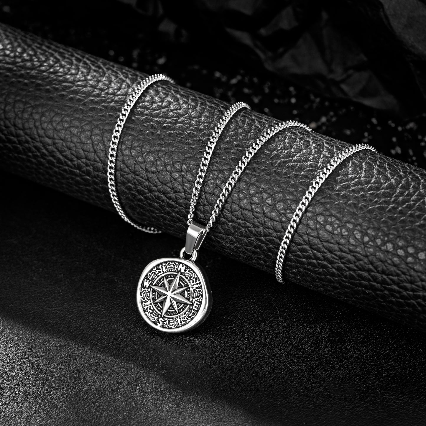 Antique Silver Compass Pendant Necklace Curb Chain N00700