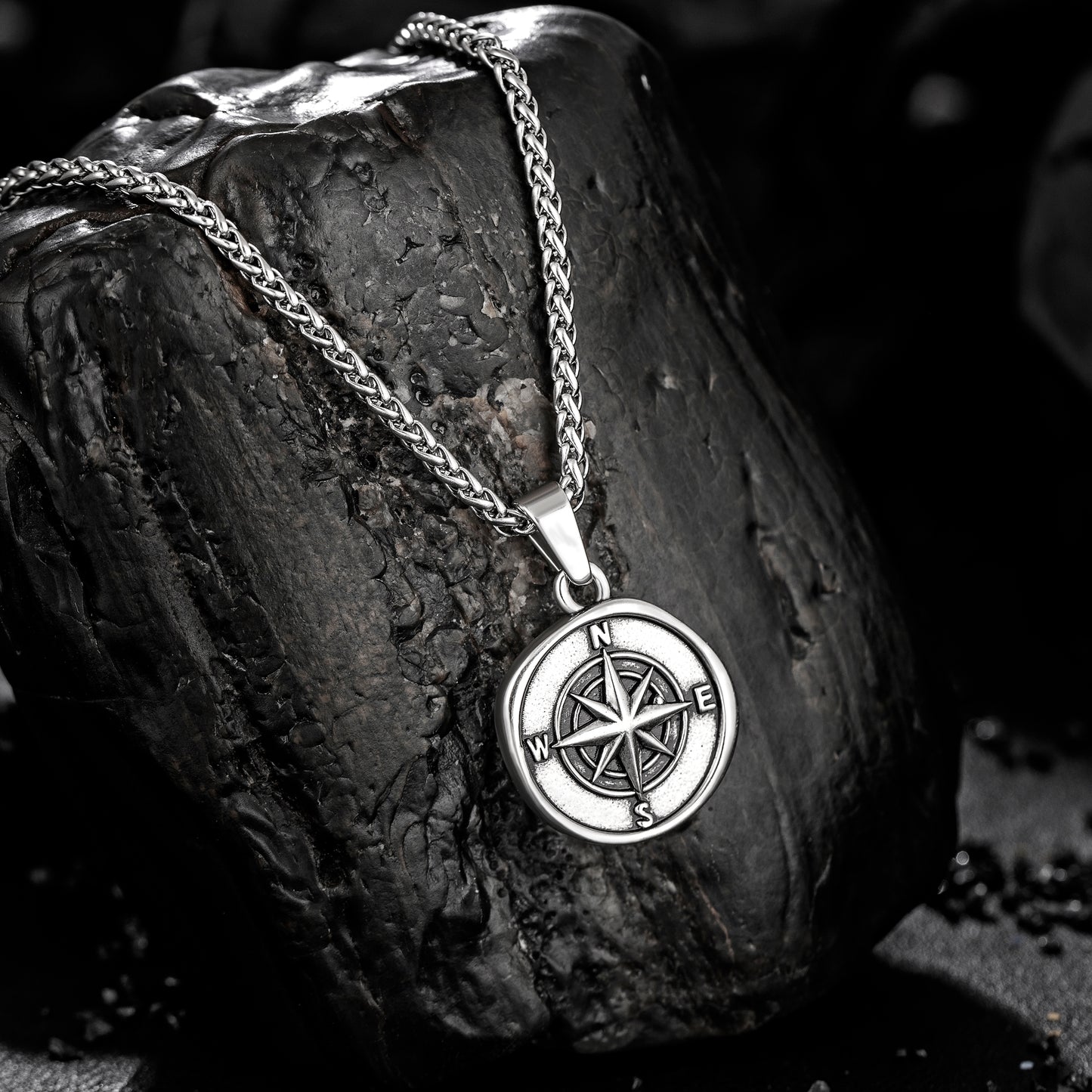 Antique Silver Compass Pendant Necklace Wheat Chain N00660